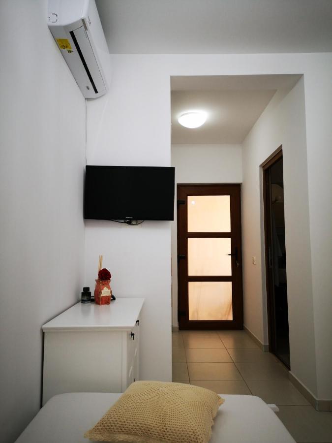 Brize Guest House Tuzla Bagian luar foto
